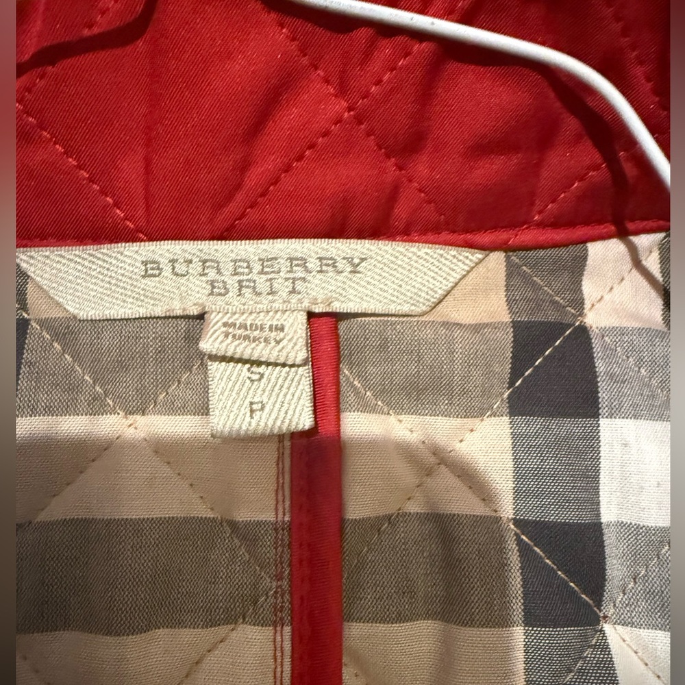 Red Burberry Brit Quilted Jacket Coat EXCELLENT condition like new - Picture 7 of 11